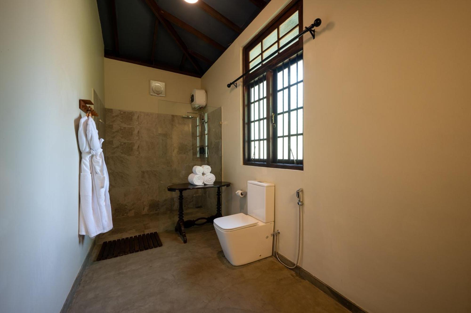 Hotel The Warden'S House - Yala à Mailagamuwa Extérieur photo